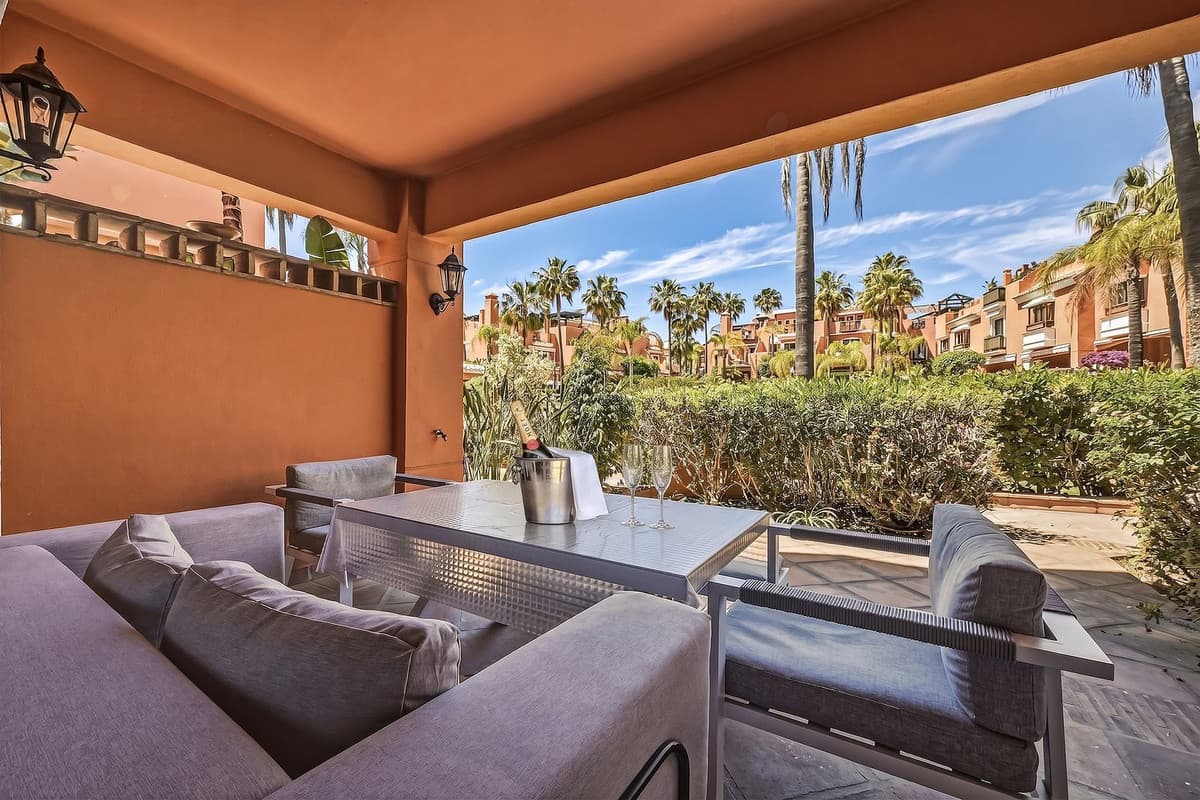 Townhouse in Bahía de Marbella — photo 10 of 10