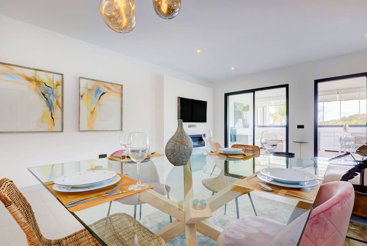 Middle Floor Apartment in Estepona — photo 7 of 10