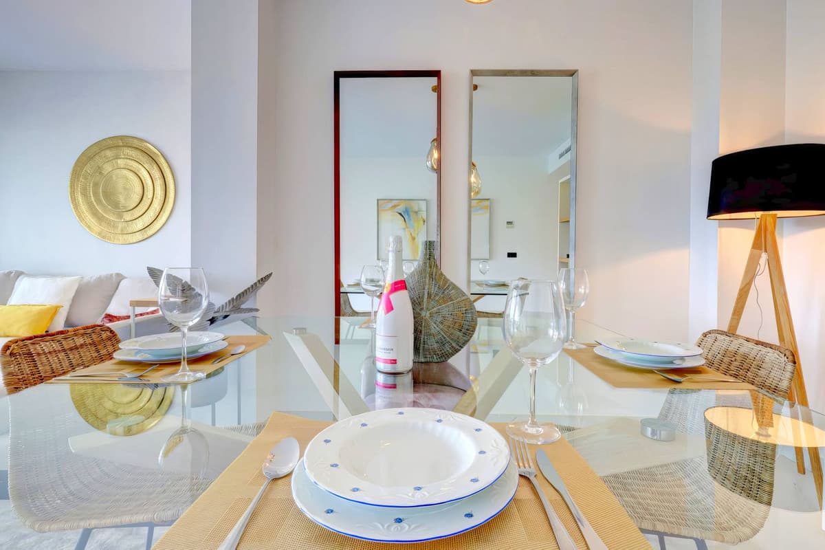 Middle Floor Apartment in Estepona — photo 8 of 10