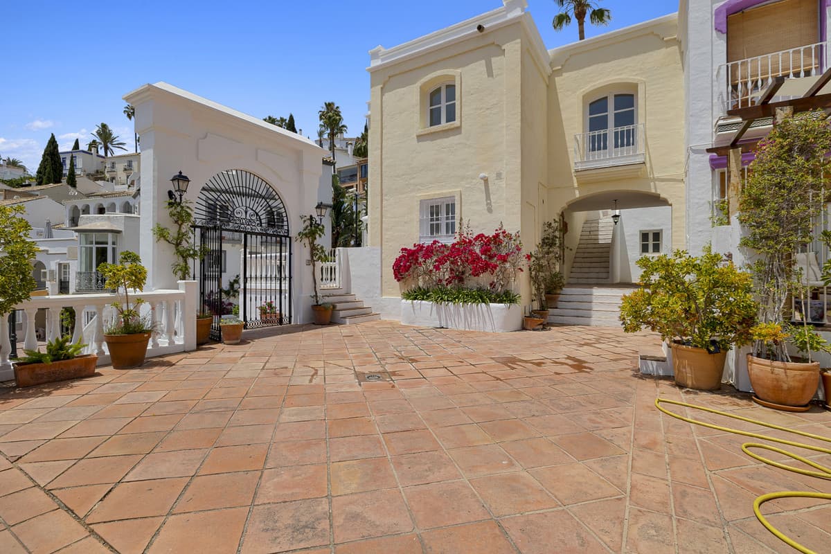 Townhouse in Benahavís — photo 6 of 10