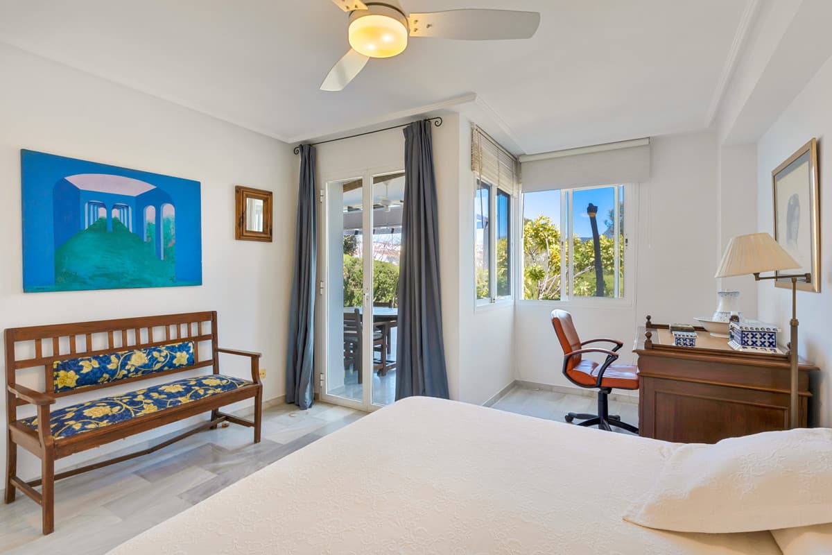 Ground Floor Apartment in Estepona — photo 5 of 10