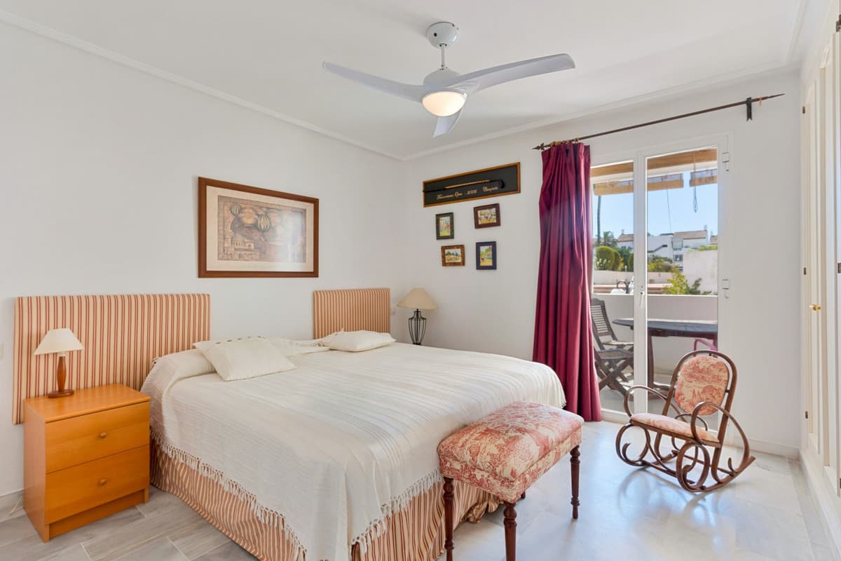 Ground Floor Apartment in Estepona — photo 6 of 10