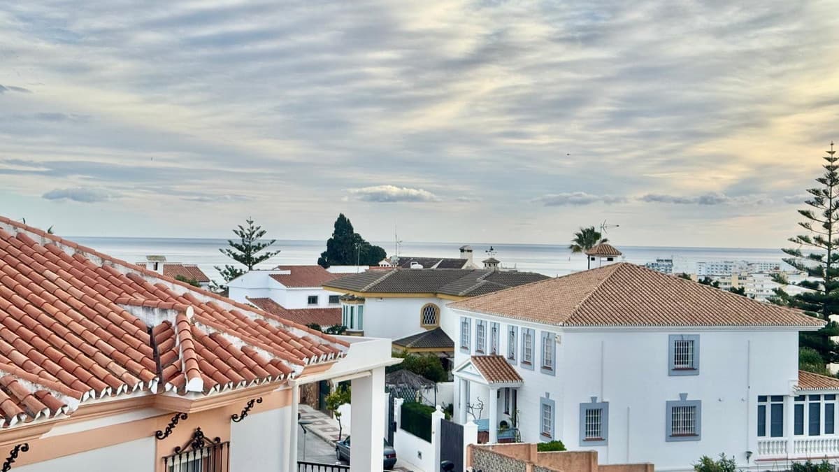Townhouse in Montemar — photo 1 of 10