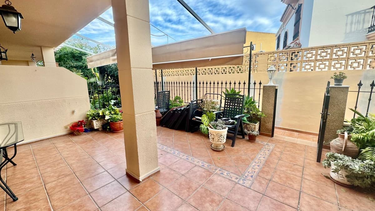 Townhouse in Montemar — photo 2 of 10