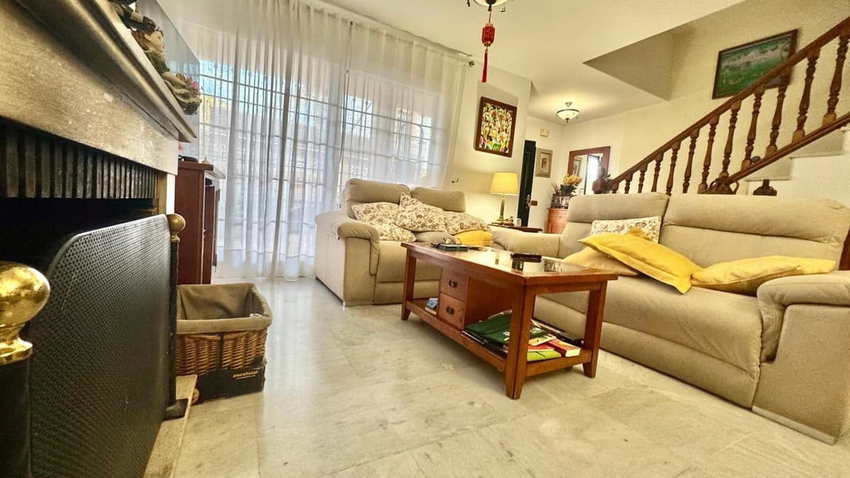 Townhouse in Montemar — photo 5 of 10