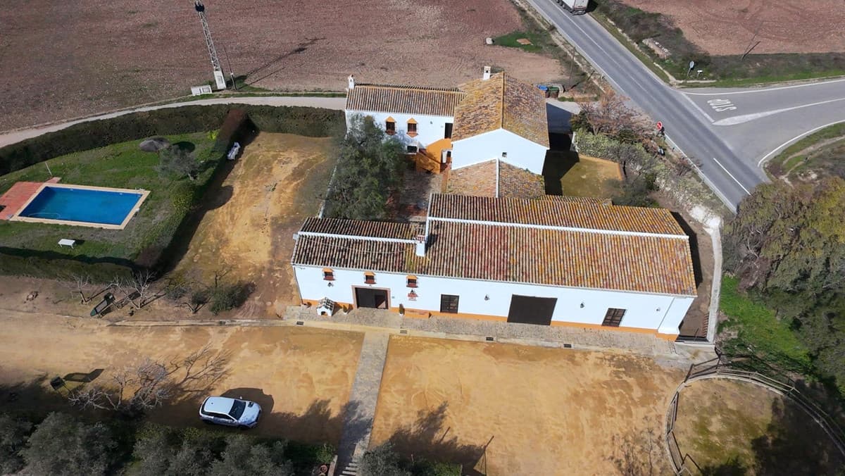Cortijo in Teba — photo 1 of 10