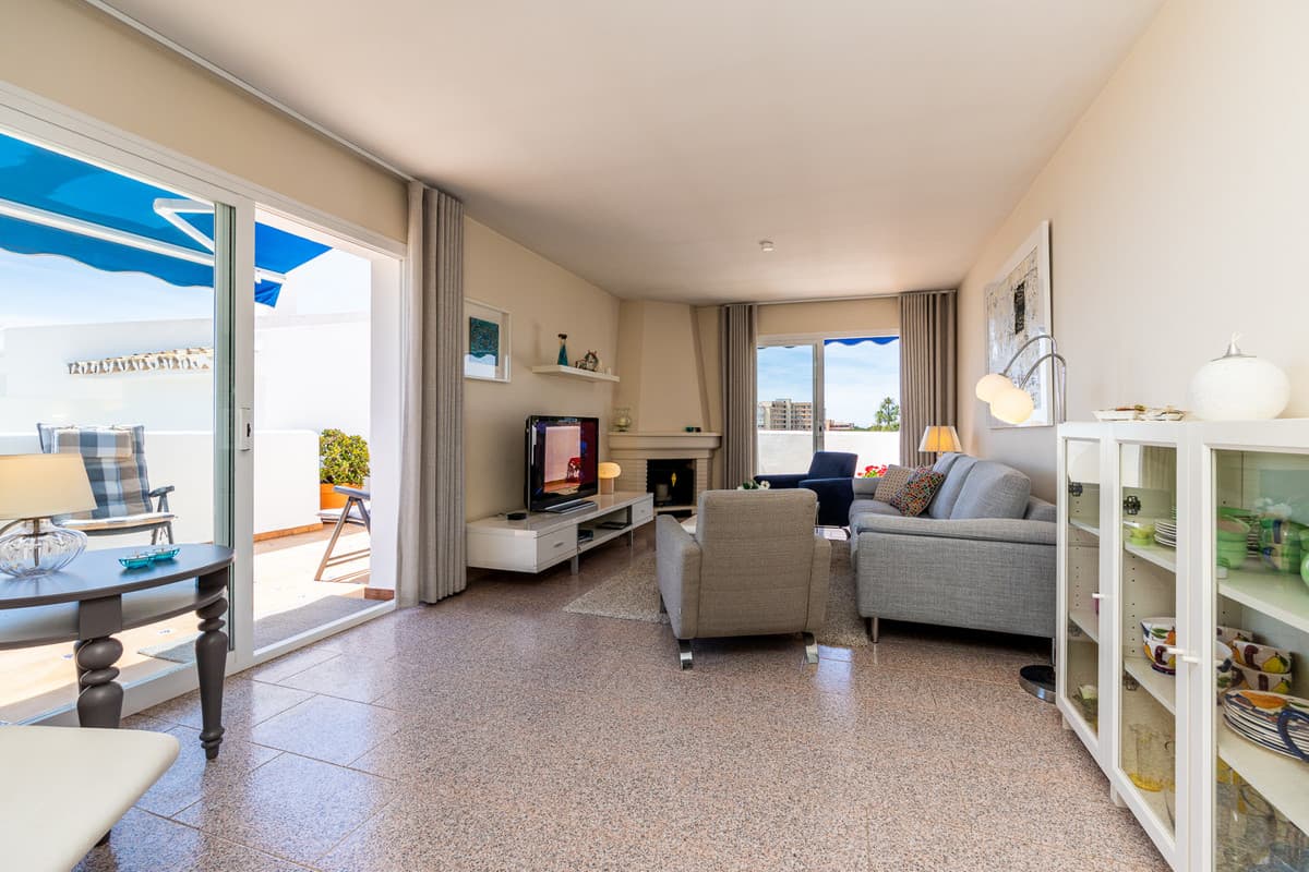 Penthouse in Riviera del Sol — photo 2 of 10
