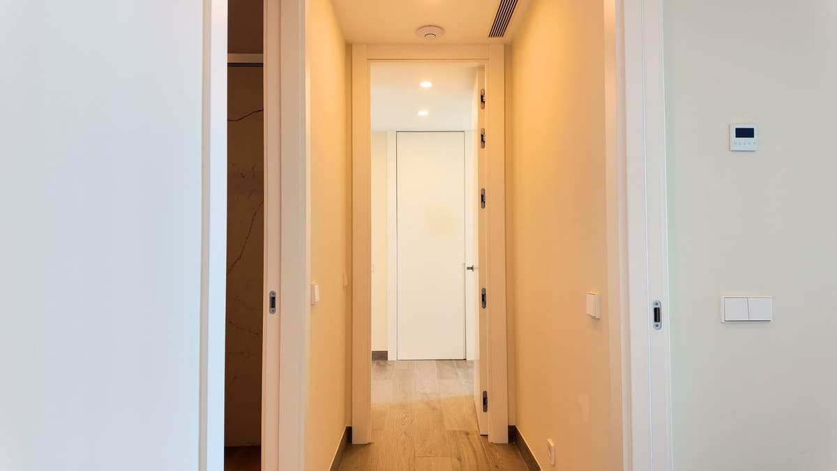 Middle Floor Apartment in Benahavís — photo 9 of 10