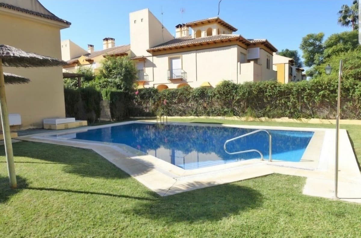 Townhouse in San Pedro de Alcántara — photo 5 of 10