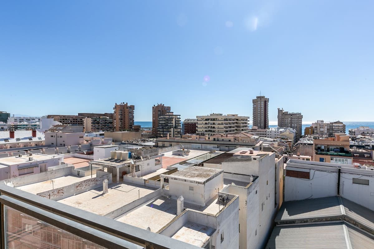 Middle Floor Apartment in Fuengirola — photo 8 of 10