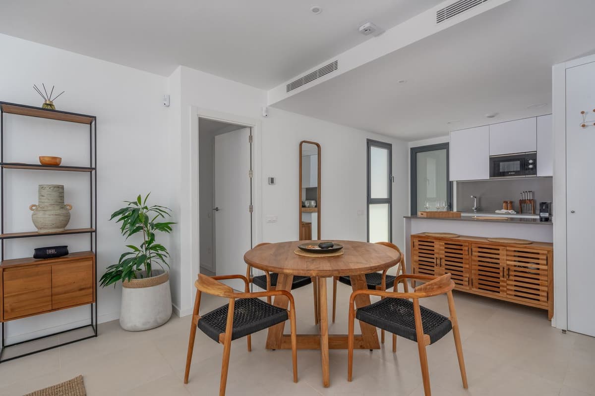 Middle Floor Apartment in Higueron — photo 7 of 10
