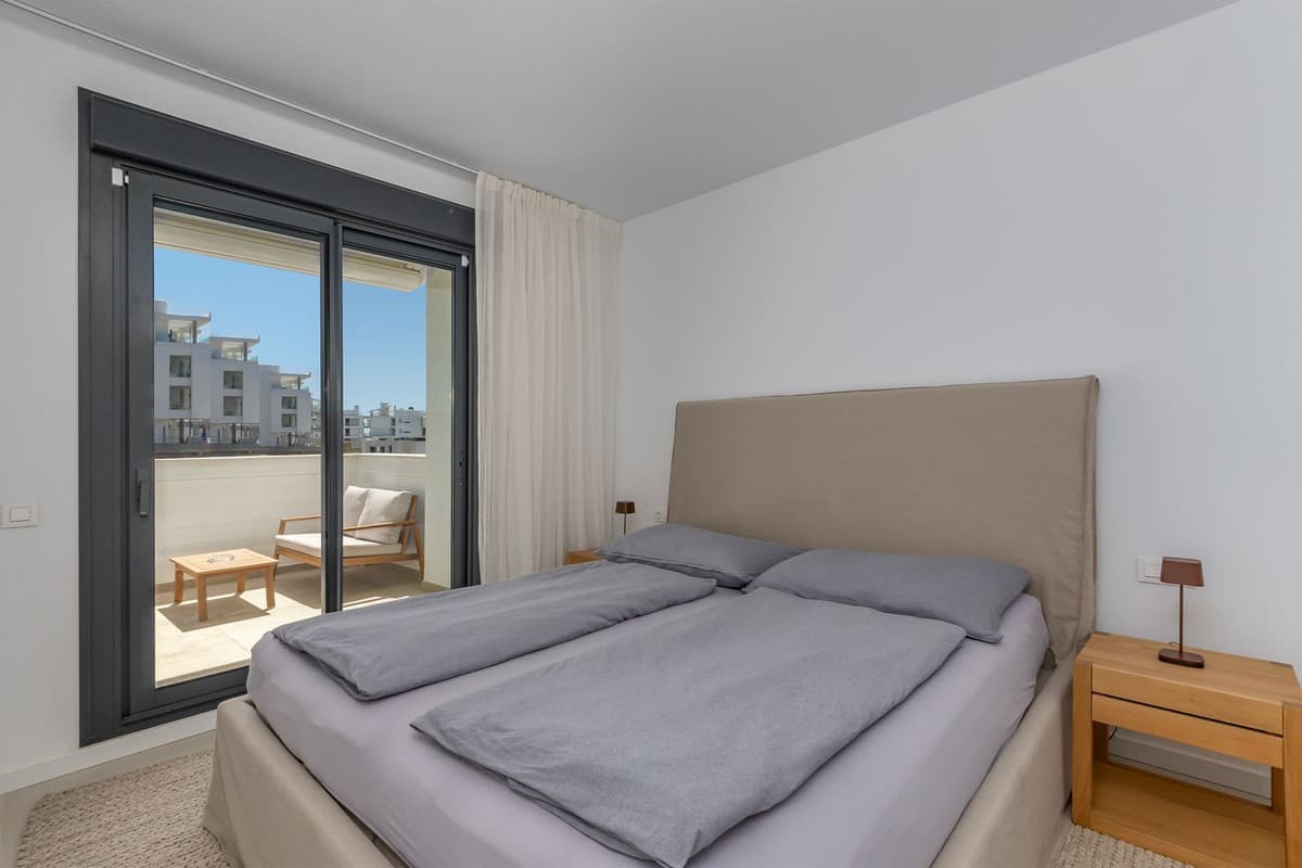 Middle Floor Apartment in Higueron — photo 10 of 10