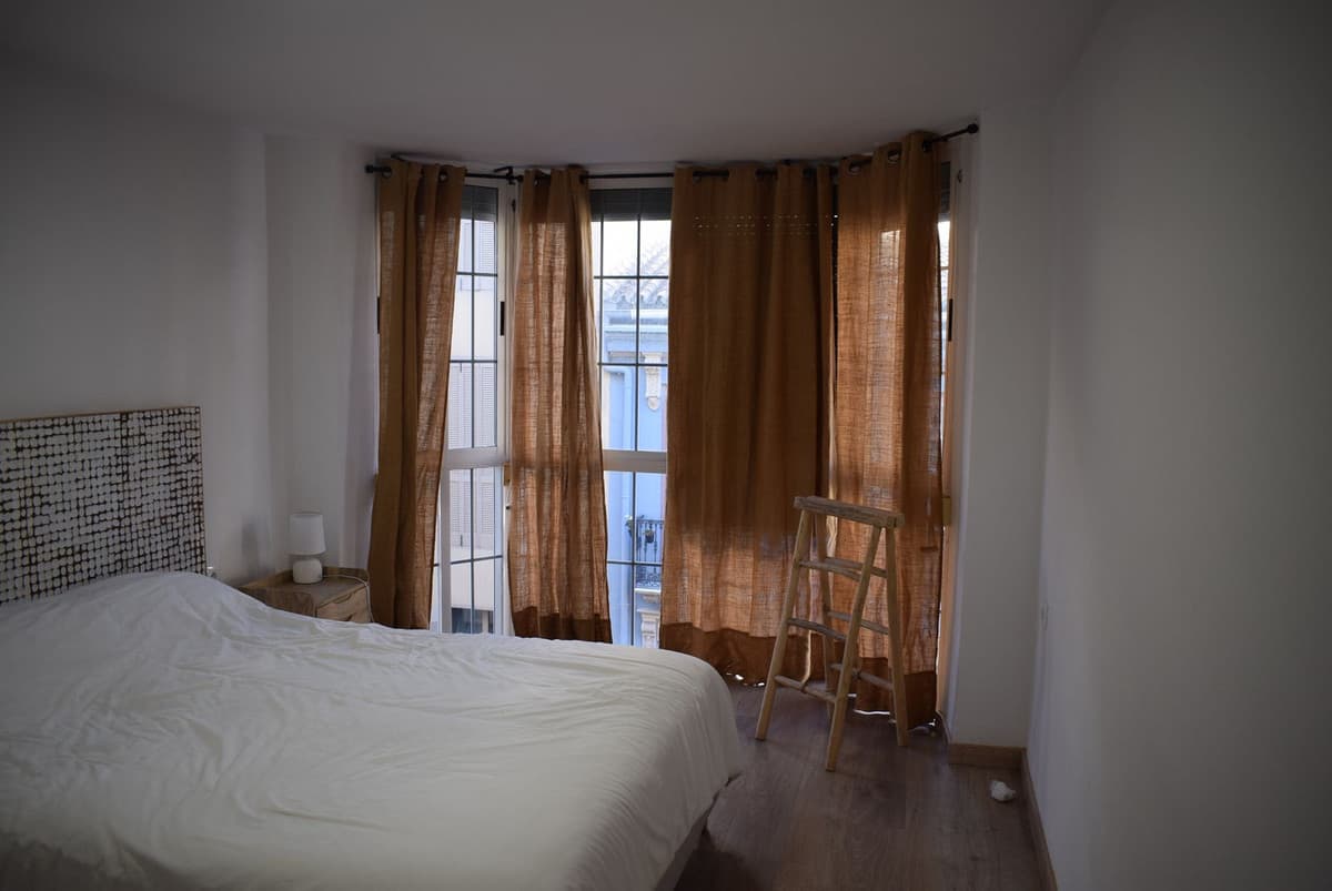 Middle Floor Apartment in Málaga Centro — photo 5 of 10