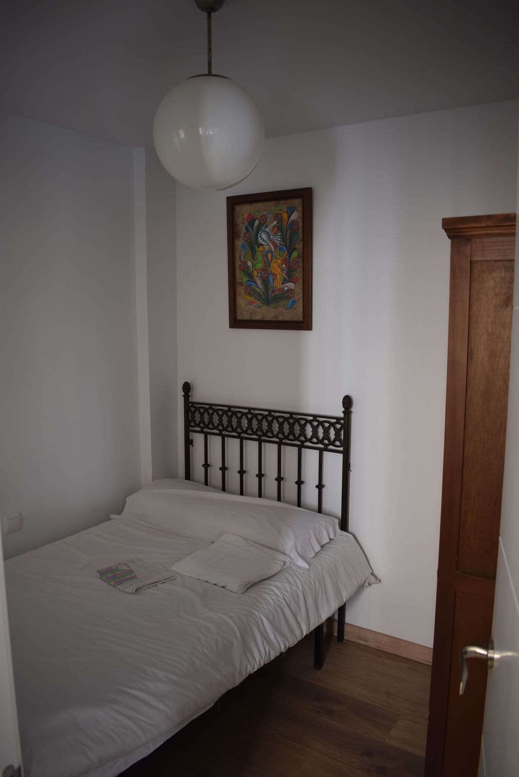 Middle Floor Apartment in Málaga Centro — photo 8 of 10