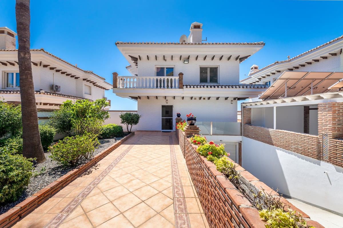 Detached Villa in La Capellania — photo 4 of 10