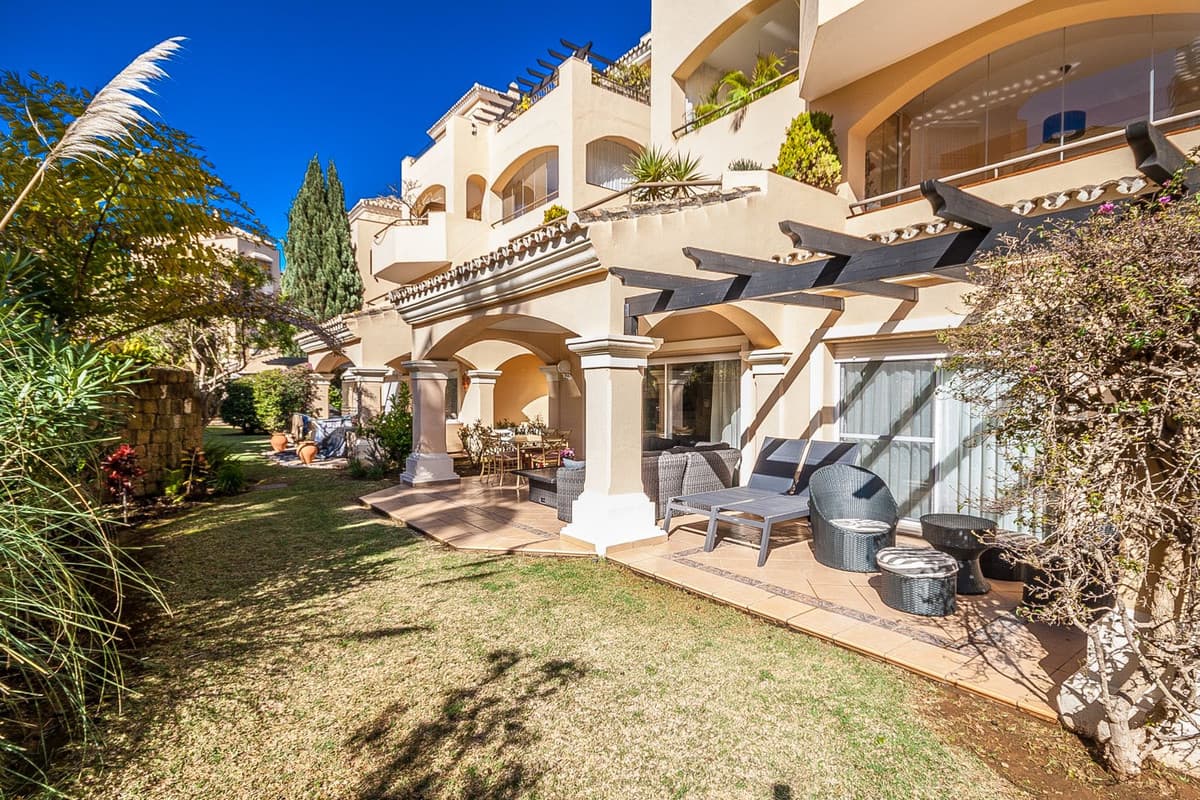 Ground Floor Apartment in Elviria — photo 9 of 10