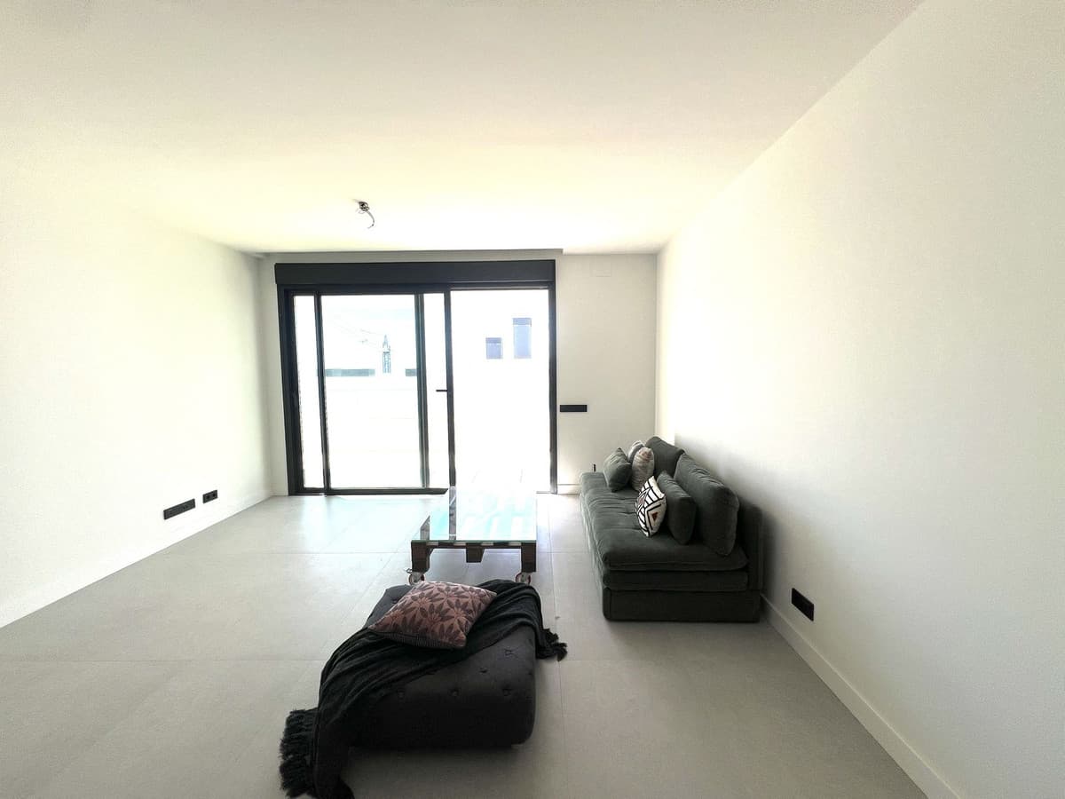 Middle Floor Apartment in Altos de los Monteros — photo 4 of 10