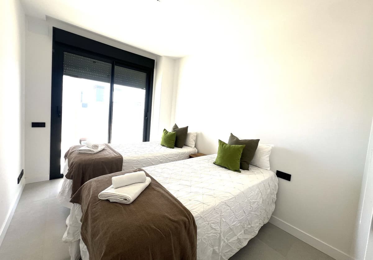 Middle Floor Apartment in Altos de los Monteros — photo 9 of 10