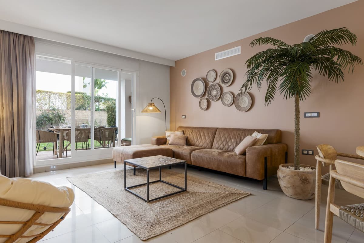 Ground Floor Apartment in Estepona — photo 4 of 10
