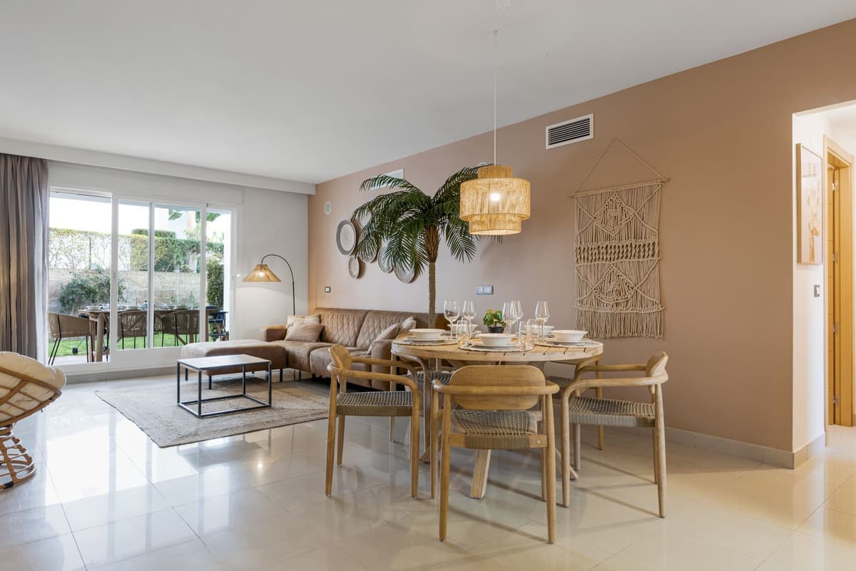 Ground Floor Apartment in Estepona — photo 5 of 10