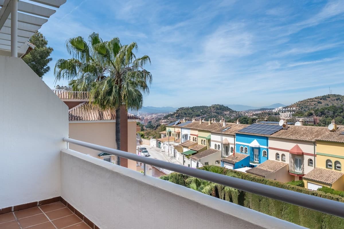 Townhouse in Parque Clavero — photo 10 of 10