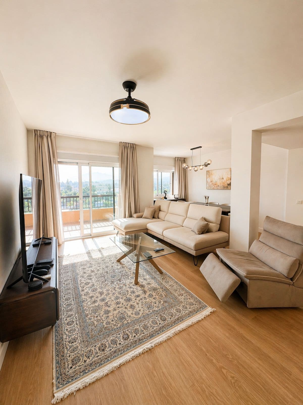 Middle Floor Apartment in San Pedro de Alcántara — photo 2 of 10