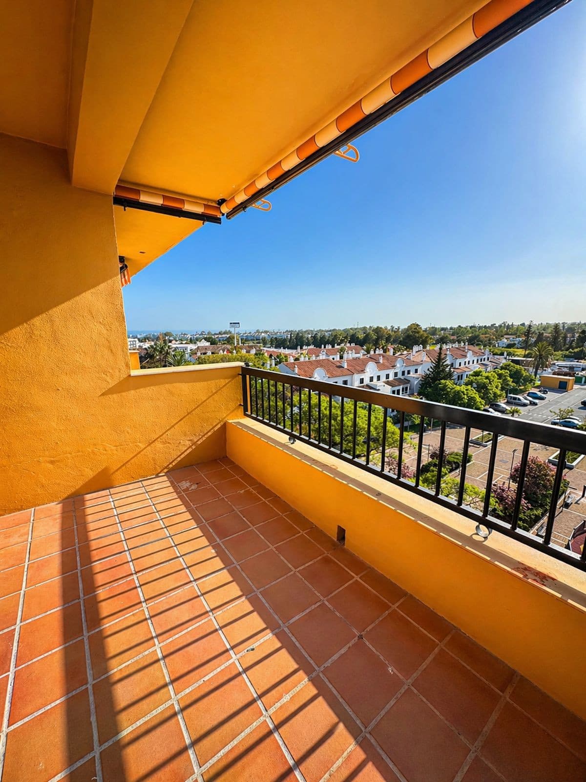 Middle Floor Apartment in San Pedro de Alcántara — photo 7 of 10
