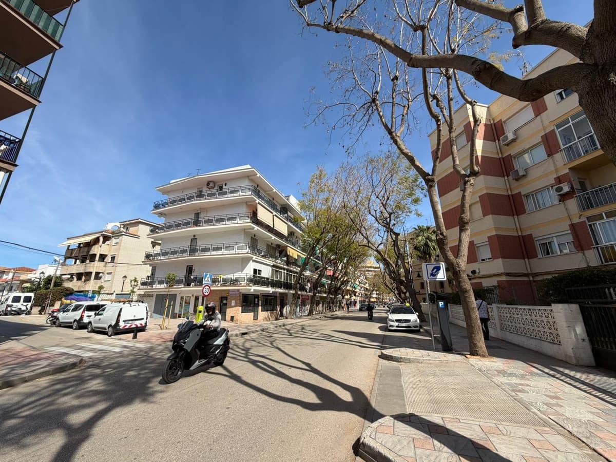 Middle Floor Apartment in Fuengirola — photo 2 of 10