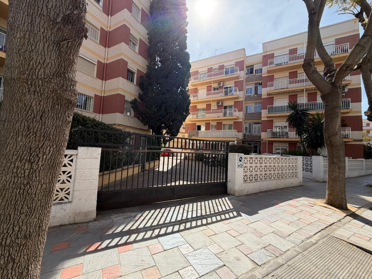 Middle Floor Apartment in Fuengirola — photo 3 of 10