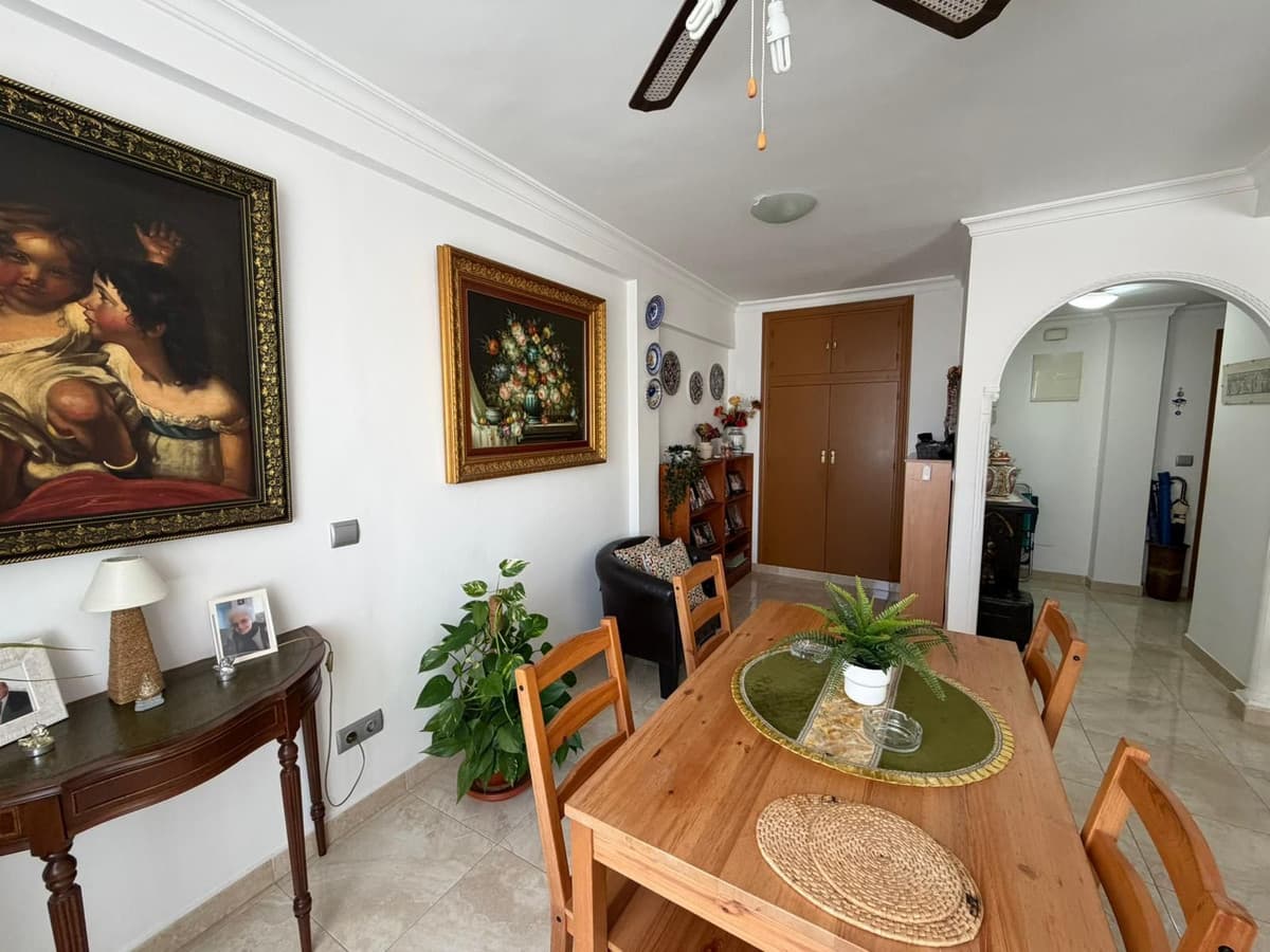 Middle Floor Apartment in Fuengirola — photo 9 of 10