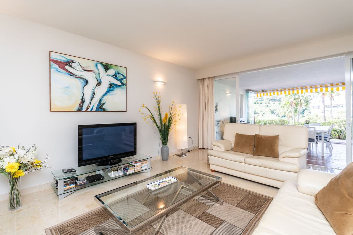 Ground Floor Apartment in Miraflores — photo 2 of 10