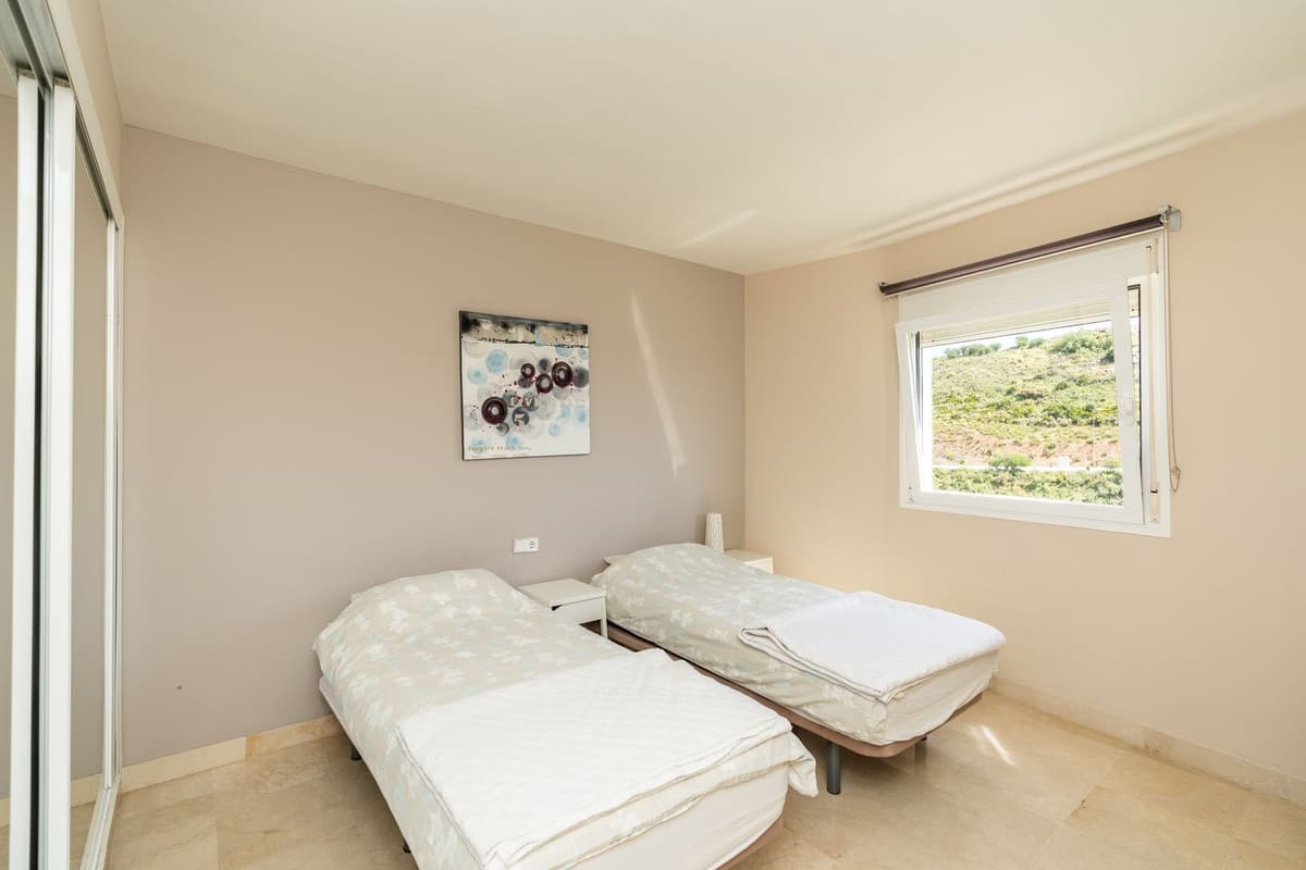 Ground Floor Apartment in Miraflores — photo 8 of 10
