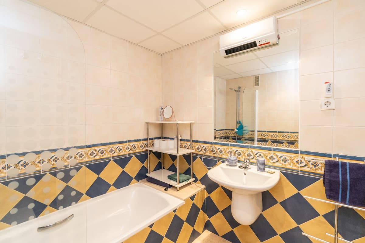 Ground Floor Apartment in Miraflores — photo 9 of 10