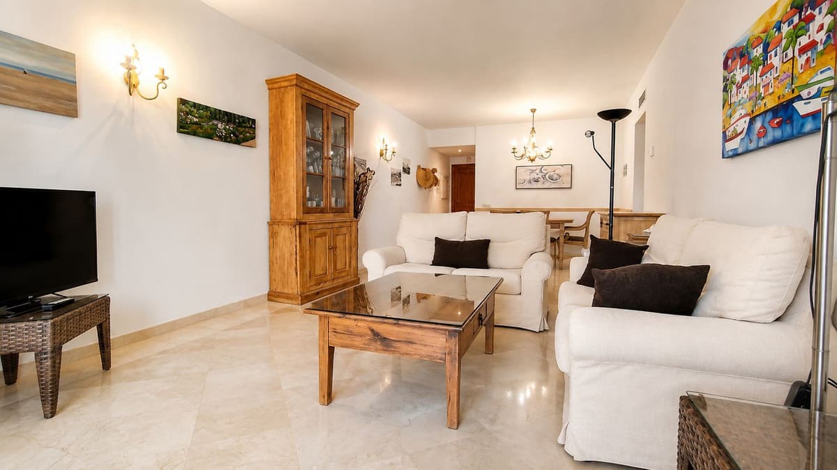 Middle Floor Apartment in Costalita — photo 6 of 10