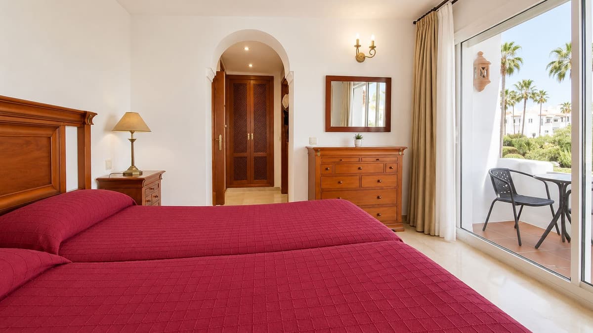 Middle Floor Apartment in Costalita — photo 10 of 10