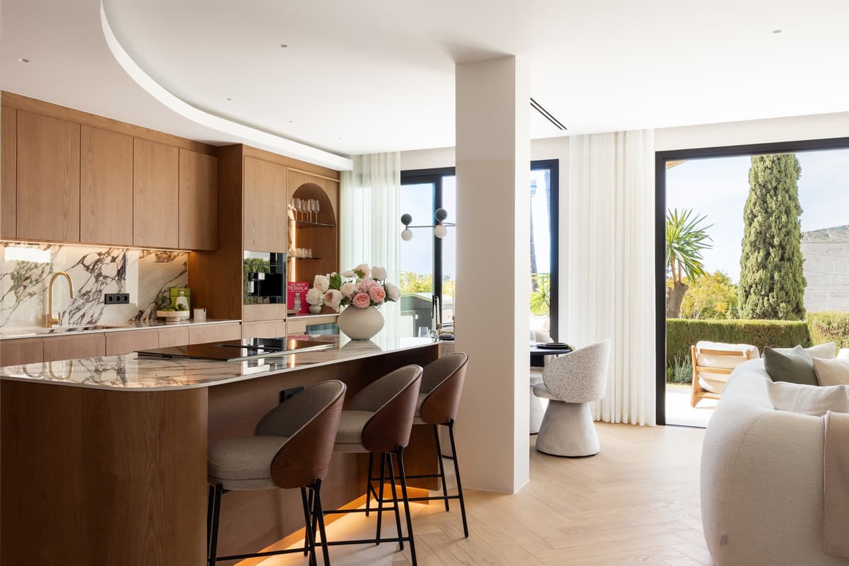 Townhouse in La Quinta — photo 4 of 10