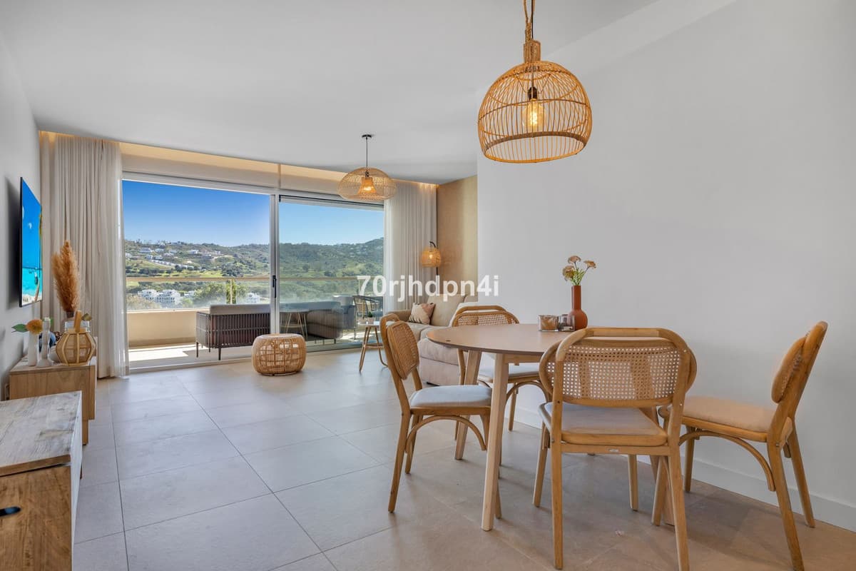 Middle Floor Apartment in Mijas — photo 2 of 10