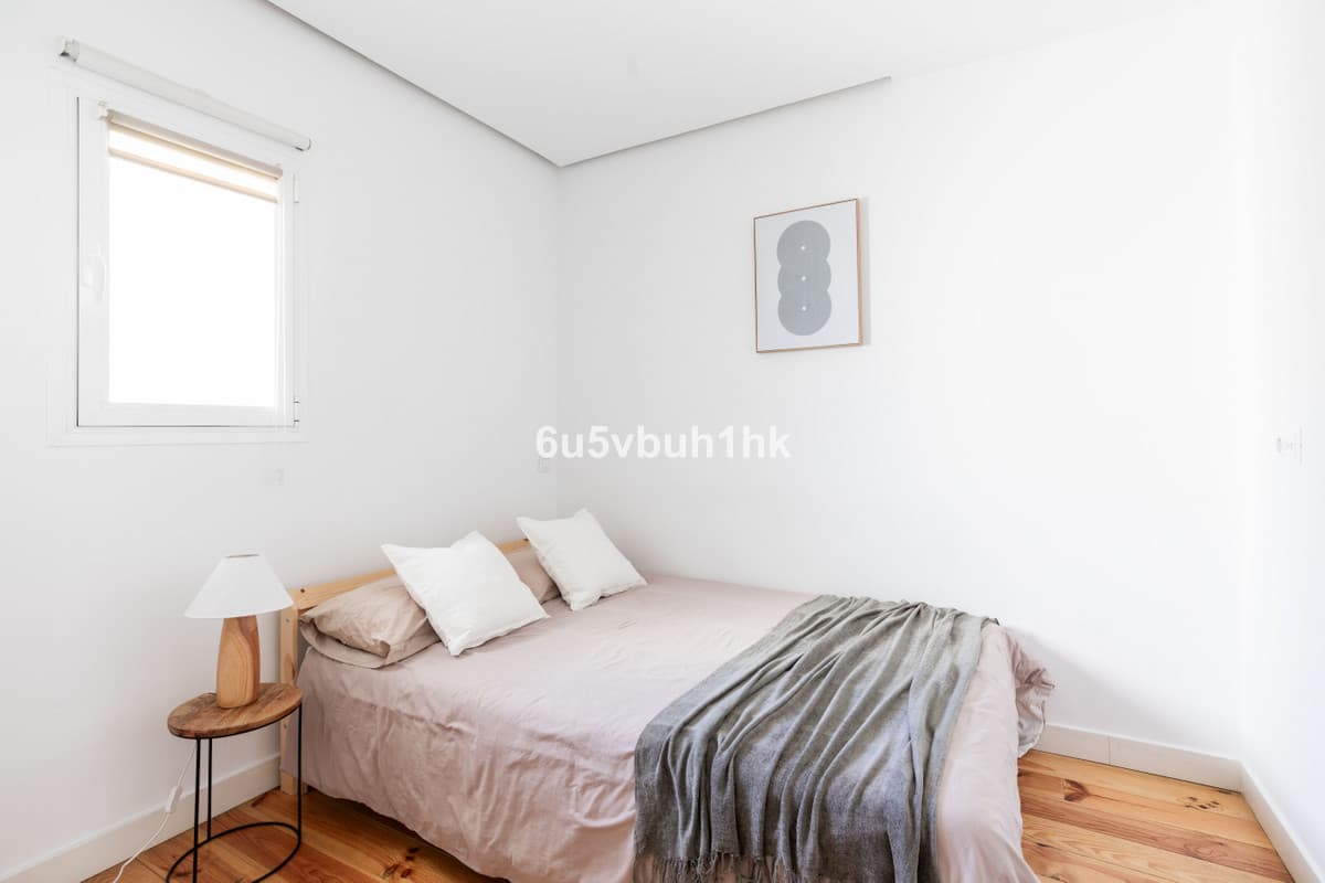 Ground Floor Apartment in Málaga — photo 10 of 10