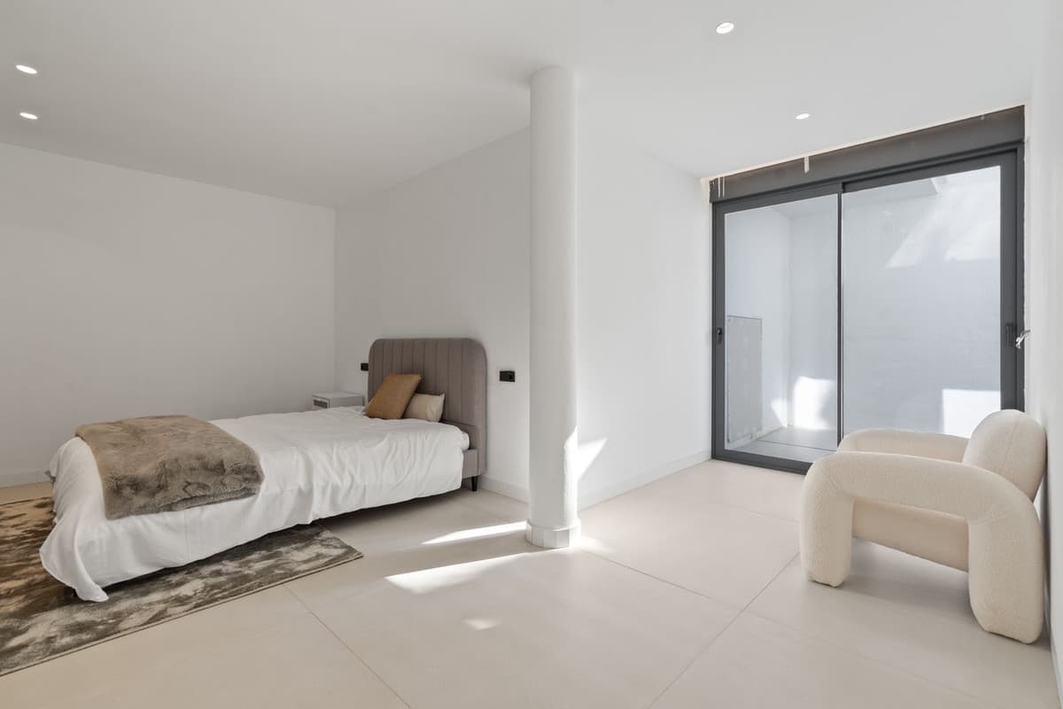 Duplex in El Paraiso — photo 9 of 10