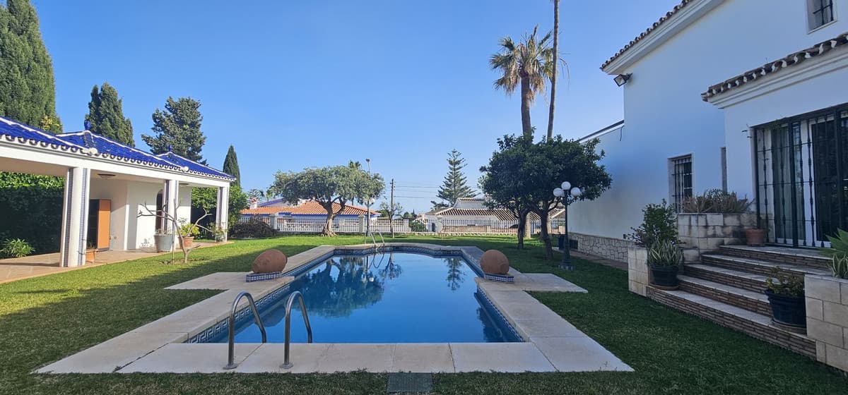Detached Villa in Benalmadena Costa — photo 4 of 10