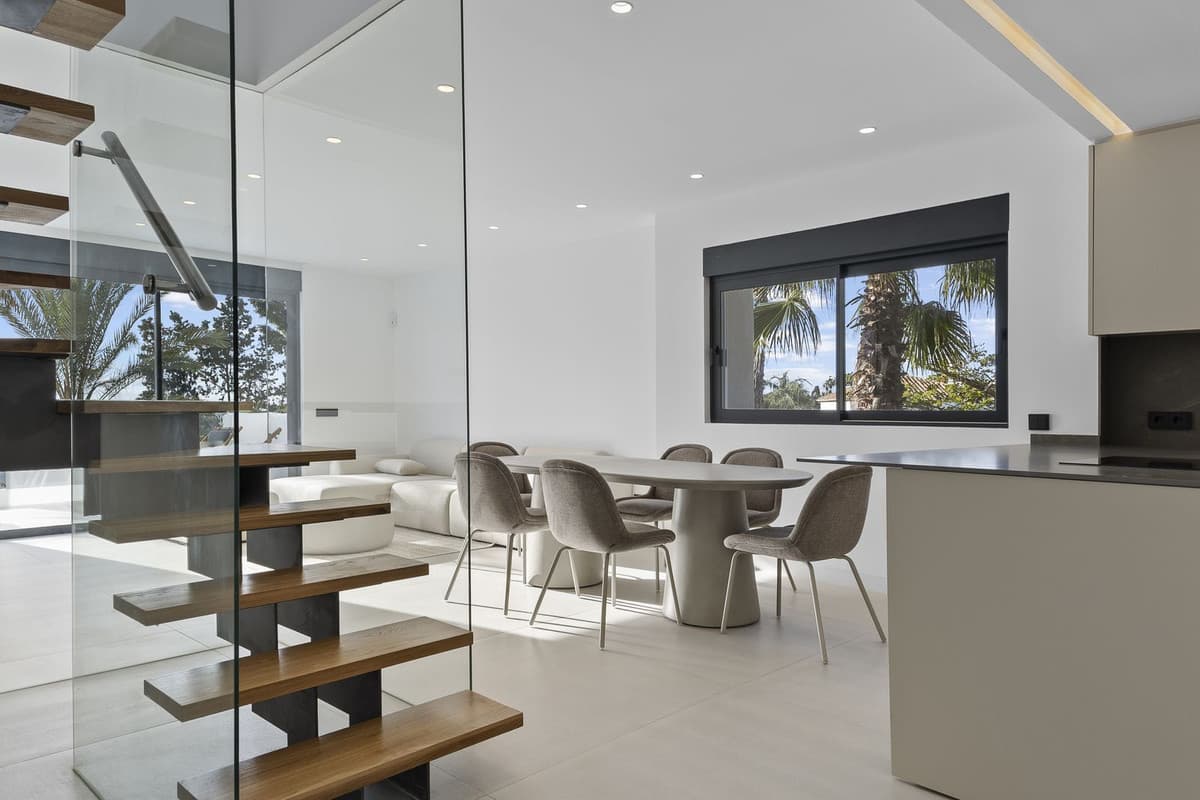 Penthouse Duplex in El Paraiso — photo 1 of 10