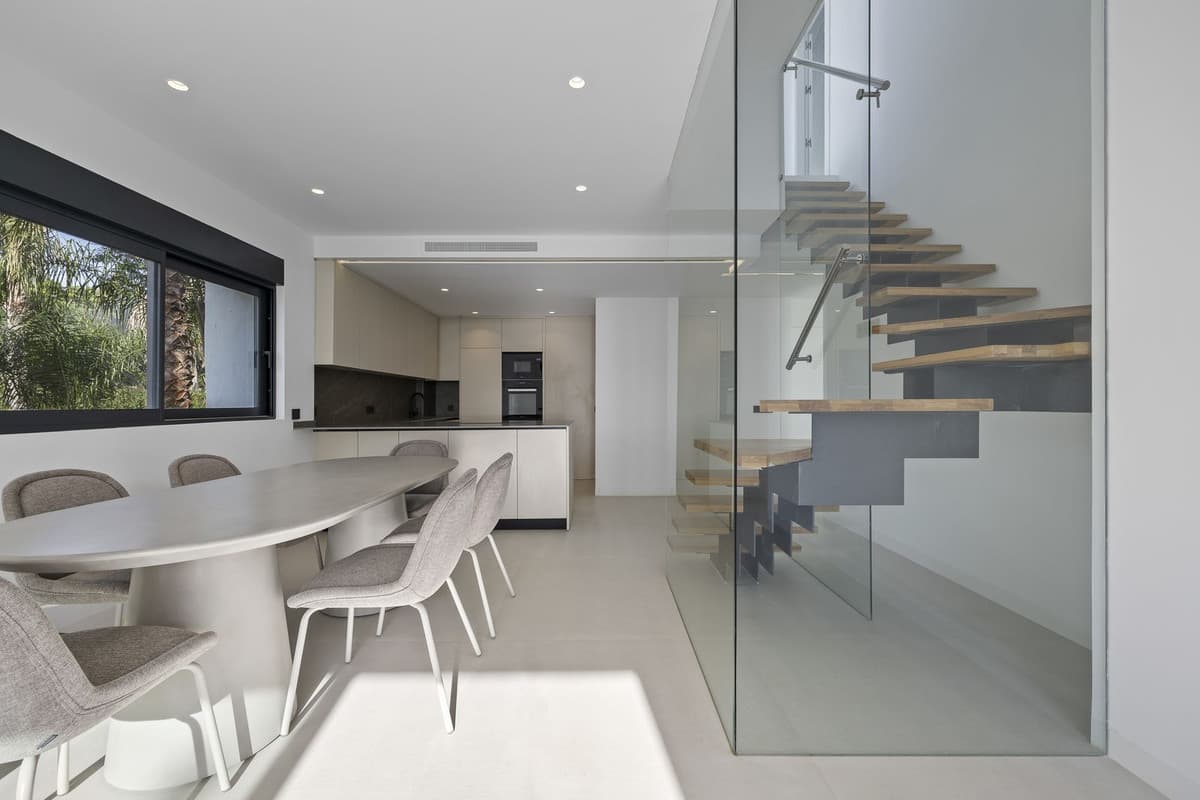 Penthouse Duplex in El Paraiso — photo 2 of 10