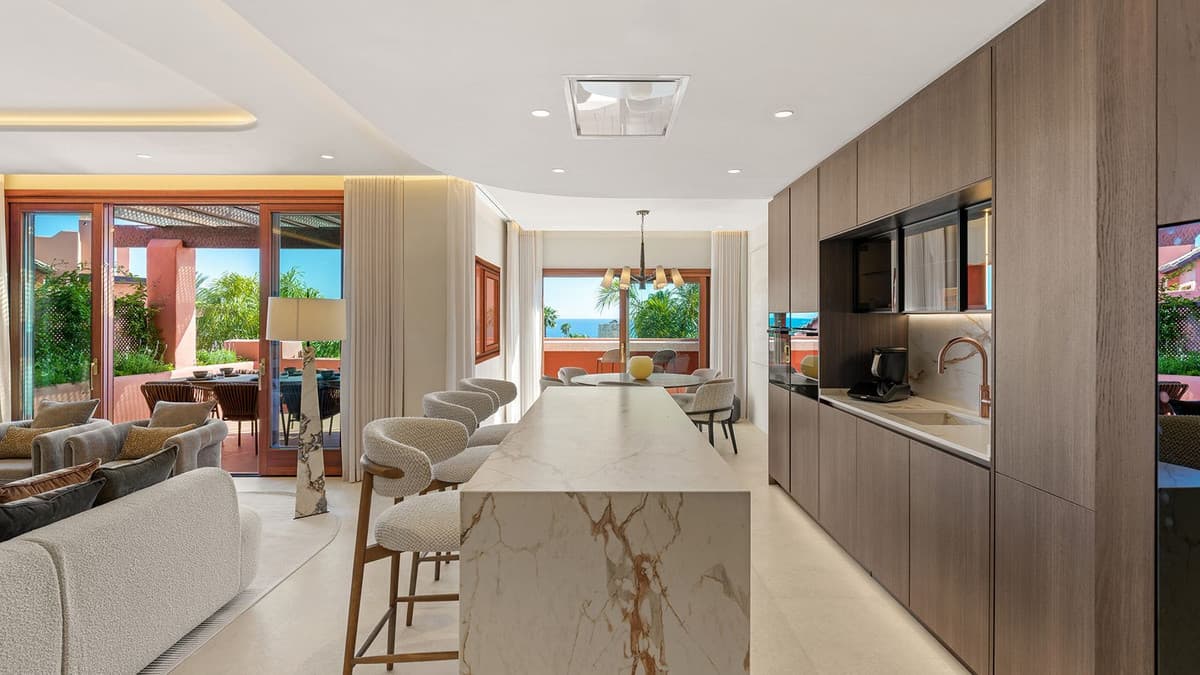 Penthouse in New Golden Mile — photo 5 of 10