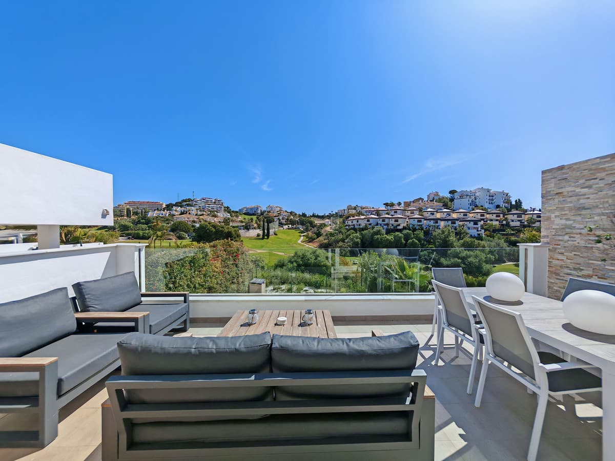 Semi-Detached House in Riviera del Sol — photo 1 of 10