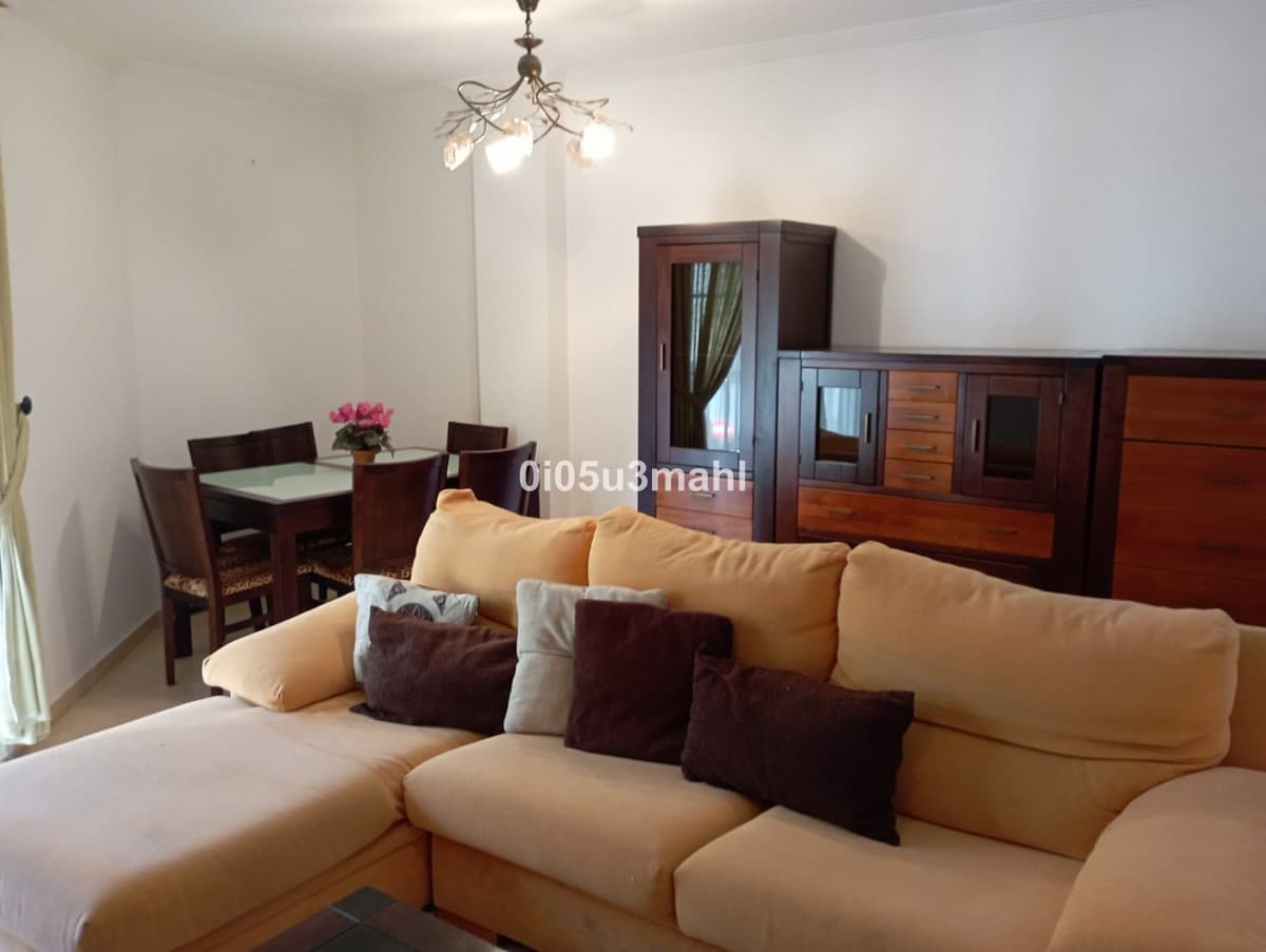 Middle Floor Apartment in La Trinidad — photo 9 of 10