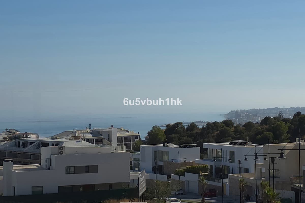 Ground Floor Apartment in Fuengirola — photo 1 of 10