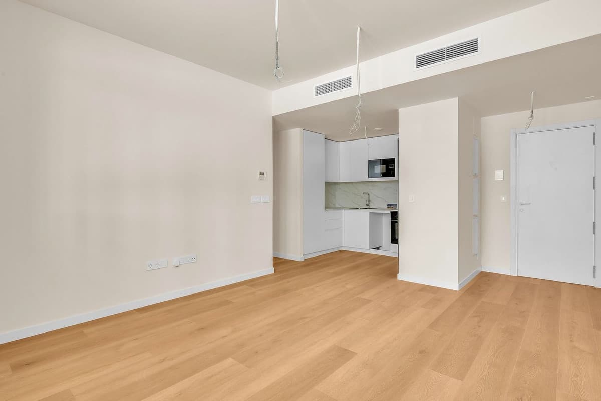 Ground Floor Apartment in Málaga — photo 3 of 10