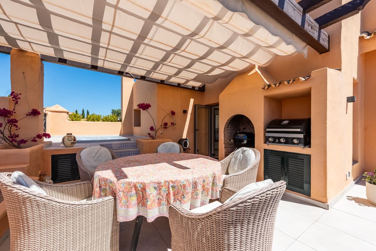Penthouse Duplex in Atalaya — photo 3 of 10