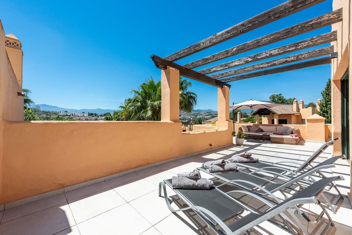 Penthouse Duplex in Atalaya — photo 7 of 10