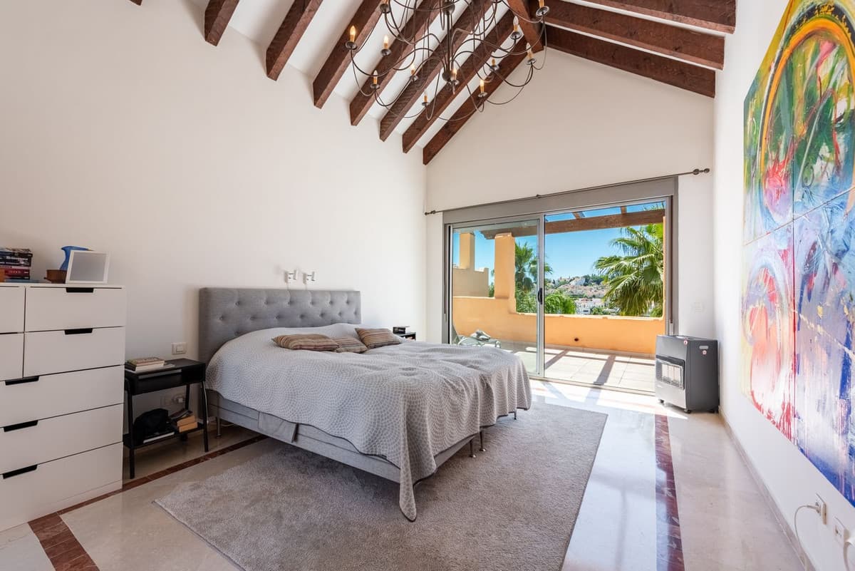 Penthouse Duplex in Atalaya — photo 10 of 10